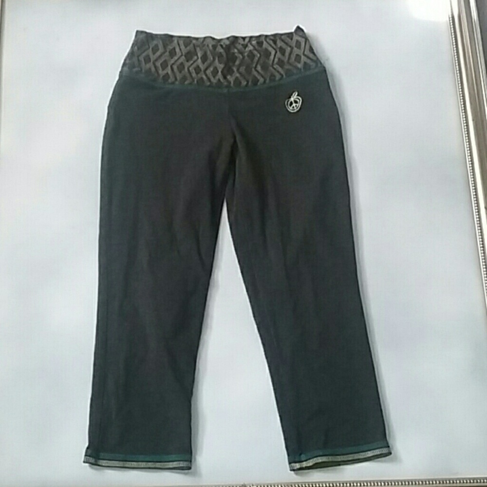 Green Apple Yoga Capri Pants